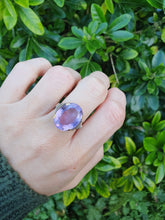 Load image into Gallery viewer, 5955: Vintage: 9ct Gold Large Lilac Amethyst Cocktail Ring- lovely cut &amp; colours
