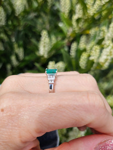 1403 Vintage 18ct White Gold Emerald and Diamonds
