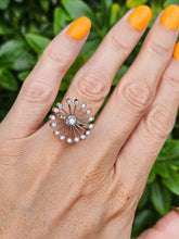 Load image into Gallery viewer, 0112: Vintage: 18ct White Gold &quot;Sunray&quot; Diamonds Fine Jewellery Set: Ring, Pendant, Necklace- Extraordinary
