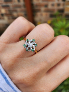 6066: Vintage: 18ct Gold 6 Emeralds 7 Brilliant Cut Diamonds Cluster Ring- a rare find