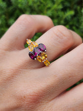 Cargar imagen en el visor de la galería, 6101: Vintage: 9ct Gold Yellow Sapphires Vivid Purple Tourmalines Cocktail Ring
