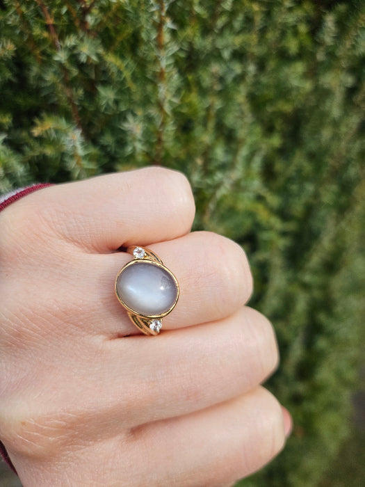 6036 Vintage: 9ct Gold Large White Moonstone Sapphire Accents Cocktail Ring