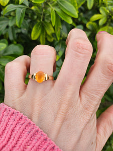 1277: Vintage: 9ct Gold Fire Opal Solitaire Ring- striking colours