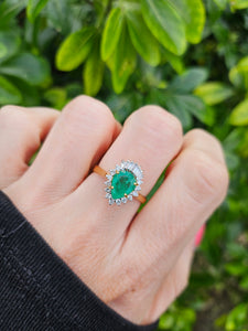 0911: Vintage: Exceptional 18ct Gold Emerald (1.25ct) Diamonds (0.56ct) Ring- Lush