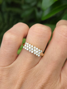 2103: Vintage: 18ct Gold Three- Row 23 Round Full Cut Diamonds (0.54ct) Ring- Exquisite