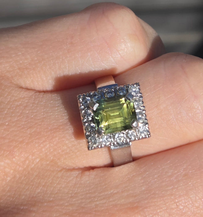 6448 Vintage: 18ct White Gold Yellow Sapphire {3.15ct) Diamonds Cocktail Ring