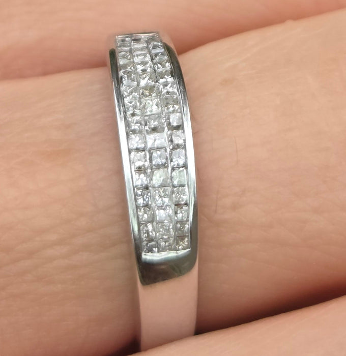6450: Vintage: 18ct White Gold 48 Natural Diamonds Stacker/Half-Eternity Ring
