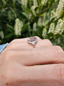 1457: Vintage: 18ct White Gold Golden Citrine 26 Diamonds Dress Ring- lovely