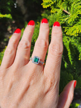 Load image into Gallery viewer, 1723: Vintage: 18ct Gold Emerald 32 Diamonds Dress Ring- elegant eye candy
