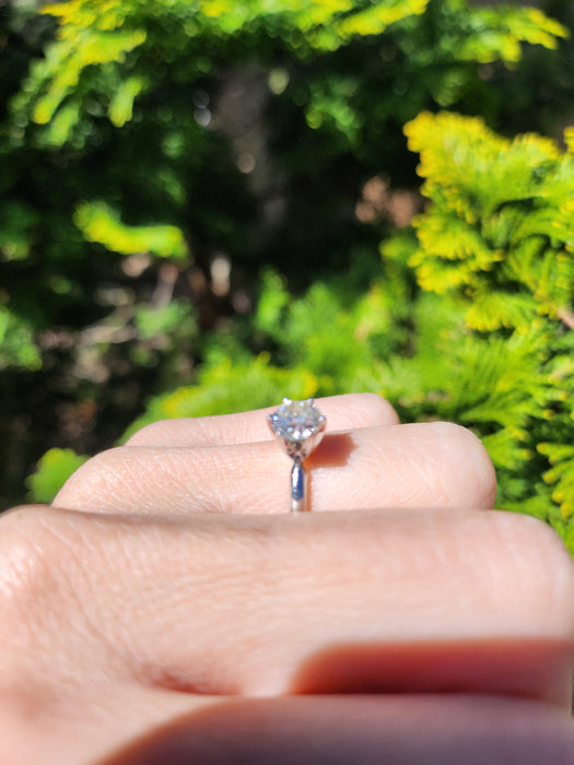 6516 Vintage: 14ct White Gold 0.95ct Diamond Solitaire Ring
