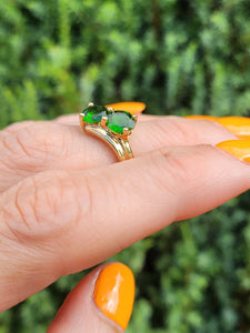 1899: Vintage: 9ct Gold Green Diopsides Crossover Promise Ring- enchanting