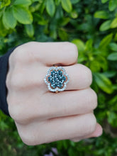 Load image into Gallery viewer, 0710: Vintage: 9ct Gold Blue &amp; White Diamonds Flower Head Ring-86 natural, sparkling stones
