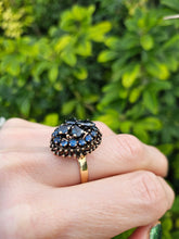 Load image into Gallery viewer, 0646: Vintage: 18ct  Gold Blue Sapphires Statement Cocktail Ring
