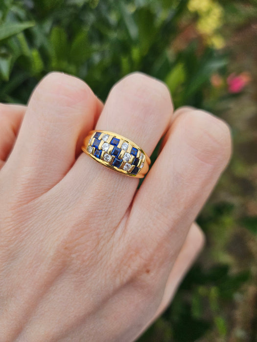 6510 Vintage: 18ct Yellow Gold Blue Sapphire & Diamond Chequerboard Half Hoop Ring