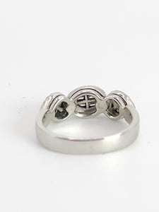 1679: Vintage: 18ct White Gold Mixed-Cut Diamonds Dress/Stacker Ring- Divine