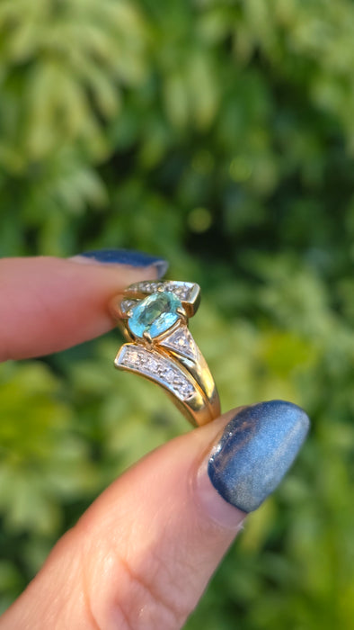 6416: 18ct Gold Blue Aquamarine  Diamonds Bypass Cocktail Ring