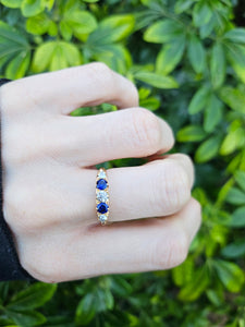 0862: Vintage; 18ct Gold French Blue Sapphires Round Cut Diamonds Half-Eternity/Stacker Ring-