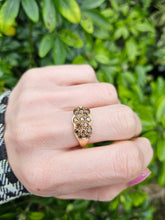 Load image into Gallery viewer, 0827: Vintage: 9ct Gold 17 Champagne Diamonds Geometric Cluster Ring- Lush
