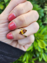 Load image into Gallery viewer, 0317: Vintage: 9ct Gold Marquise Cut Orange Citrine Solitaire Ring- dramatic
