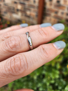 1653:   Vintage: Platinum 6 Diamonds Stacker Band Ring- pristine and sparkling