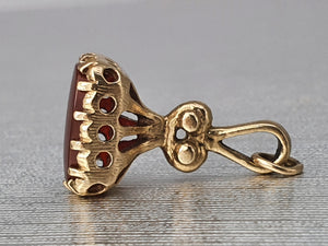 Vintage (1969) 9ct Gold Garnet Fob/Pendant/Charm- 54 year old nice weight