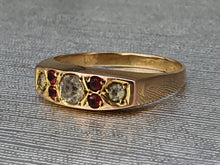 Cargar imagen en el visor de la galería, 3175: Antiguo: Anillo de oro de 15 quilates Anillo de barco con rubíes y diamantes en pasta - excelente
