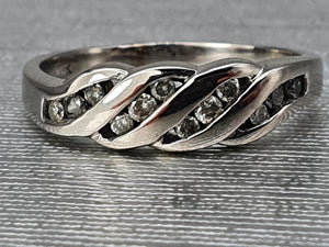 2887: Vintage: 9ct White Gold 12 brilliant cut diamonds Wave Ring- crisp and sparkling