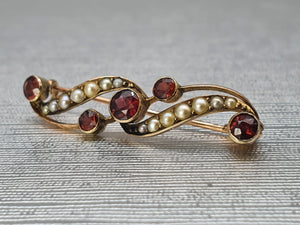 Antique - 9ct Gold Rich Red Garnets & Seed Pearl Pin Brooch - old, cute & pretty