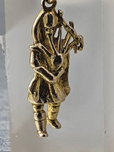 Load image into Gallery viewer, Vintage (1965) Heavy (3.3g) 9ct Gold Kilted Bagpipe Player Pendant/Charm
