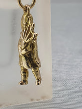 Load image into Gallery viewer, Vintage (1965) Heavy (3.3g) 9ct Gold Kilted Bagpipe Player Pendant/Charm
