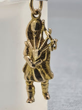 Load image into Gallery viewer, Vintage (1965) Heavy (3.3g) 9ct Gold Kilted Bagpipe Player Pendant/Charm
