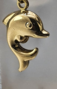 1984:Vintage: Cute Dolphin Charm in 9ct Gold (1g) nice weight lovely condition