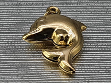 Load image into Gallery viewer, 1984:Vintage: Cute Dolphin Charm in 9ct Gold (1g) nice weight lovely condition
