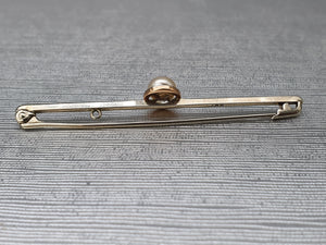 Vintage 9ct Gold Single Cultured Pearl Pin Brooch - good length & weight – excellent condition