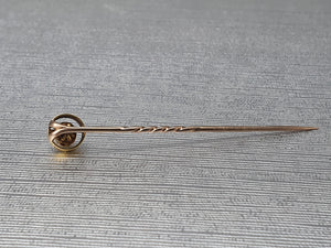 Vintage: 9ct Gold Cultured Pearl Pin - excellent condition - nice vintage item