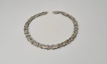 Load image into Gallery viewer, 3681 - 9ct White gold Decorative Links Bracelet (18cm) - superb condition- 5.2 grams
