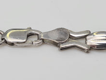 Load image into Gallery viewer, 3681 - 9ct White gold Decorative Links Bracelet (18cm) - superb condition- 5.2 grams
