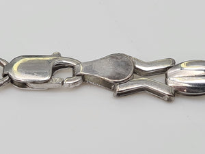 3681 - 9ct White gold Decorative Links Bracelet (18cm) - superb condition- 5.2 grams