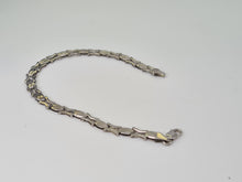 Load image into Gallery viewer, 3681 - 9ct White gold Decorative Links Bracelet (18cm) - superb condition- 5.2 grams
