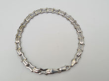 Load image into Gallery viewer, 3681 - 9ct White gold Decorative Links Bracelet (18cm) - superb condition- 5.2 grams
