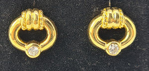 5099: Vintage: 18ct Gold Brilliant Cut diamond Stud Earrings - Nice weight (3.3grams)