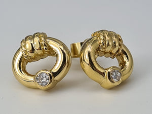 5099: Vintage: 18ct Gold Brilliant Cut diamond Stud Earrings - Nice weight (3.3grams)