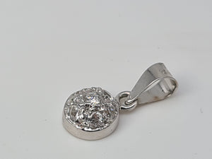 Vintage: 14ct White Gold Simulated Diamonds Pendant - beautifully made