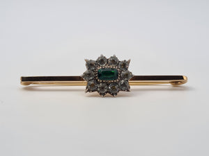 Antique: 9ct Gold Emerald Simulated Diamonds Pin Brooch - nice weight, excellent condition