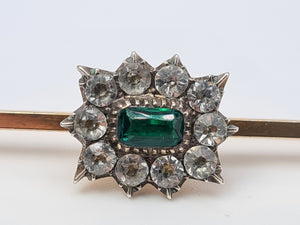 Antique: 9ct Gold Emerald Simulated Diamonds Pin Brooch - nice weight, excellent condition