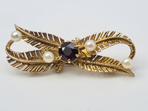 4459: Vintage: 9ct Gold "Bow Brooch" Garnets Seed Pearls - lovely symmetry