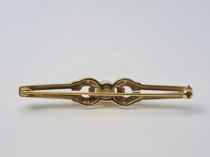 4462: Millennium 9ct Gold Pearl & Diamond Set Horseshoe Brooch - 23 years old