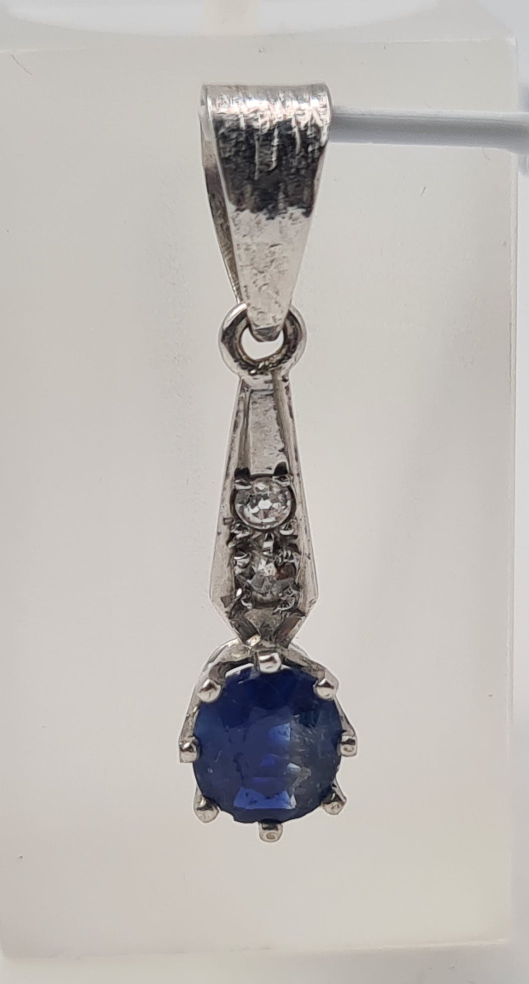 9ct White Gold large Blue Sapphire Brilliant Diamonds Pendant - superb condition