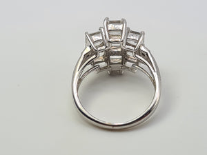 4551: Vintage: 9ct White Gold Natural Zircons Diamonds Cocktail Ring- crisp, clean, sparkling