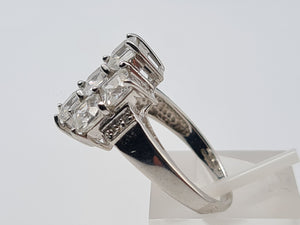 4551: Vintage: 9ct White Gold Natural Zircons Diamonds Cocktail Ring- crisp, clean, sparkling